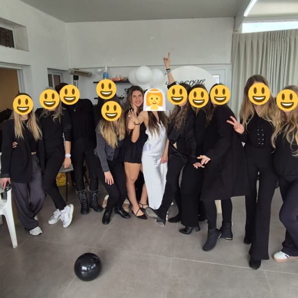 23